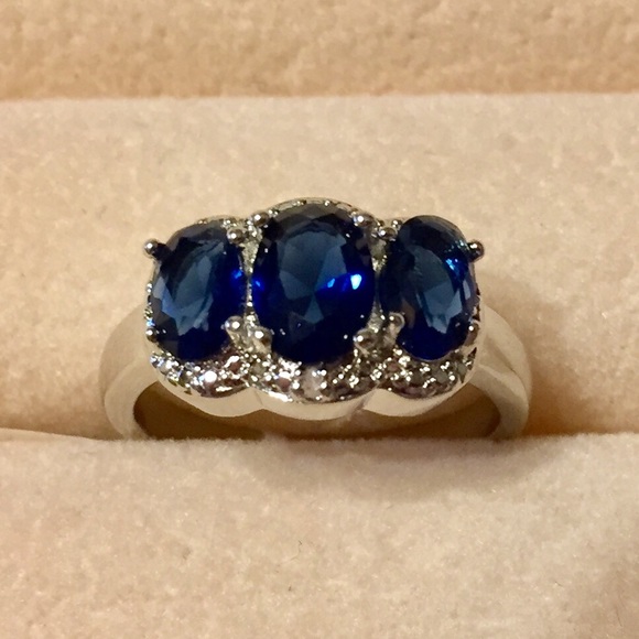 💎Lab Created Blue Sapphire, Diamond Accent Ring - Picture 8 of 8